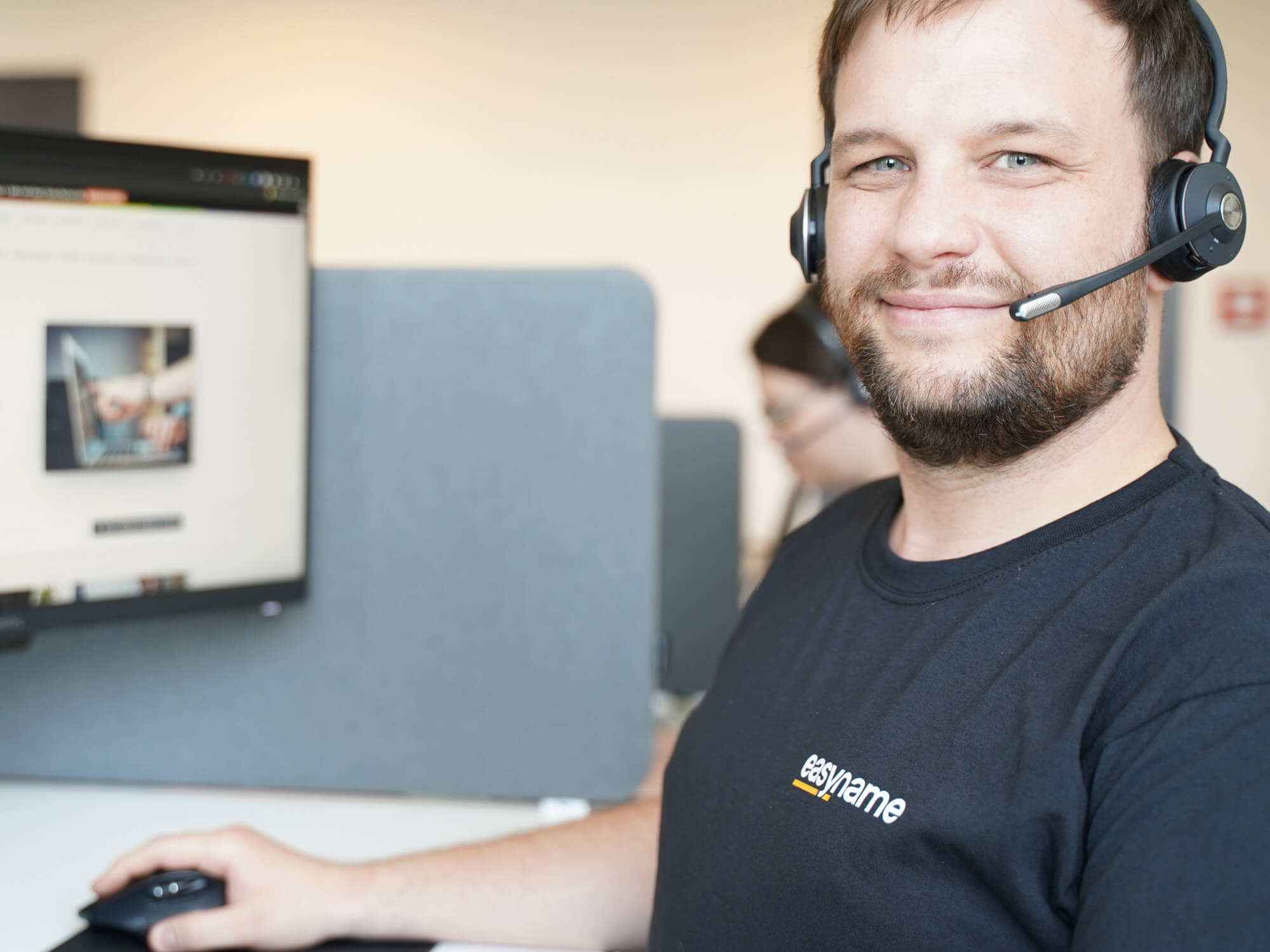 How To Reach Us Easyname how-to-reach-us-easyname